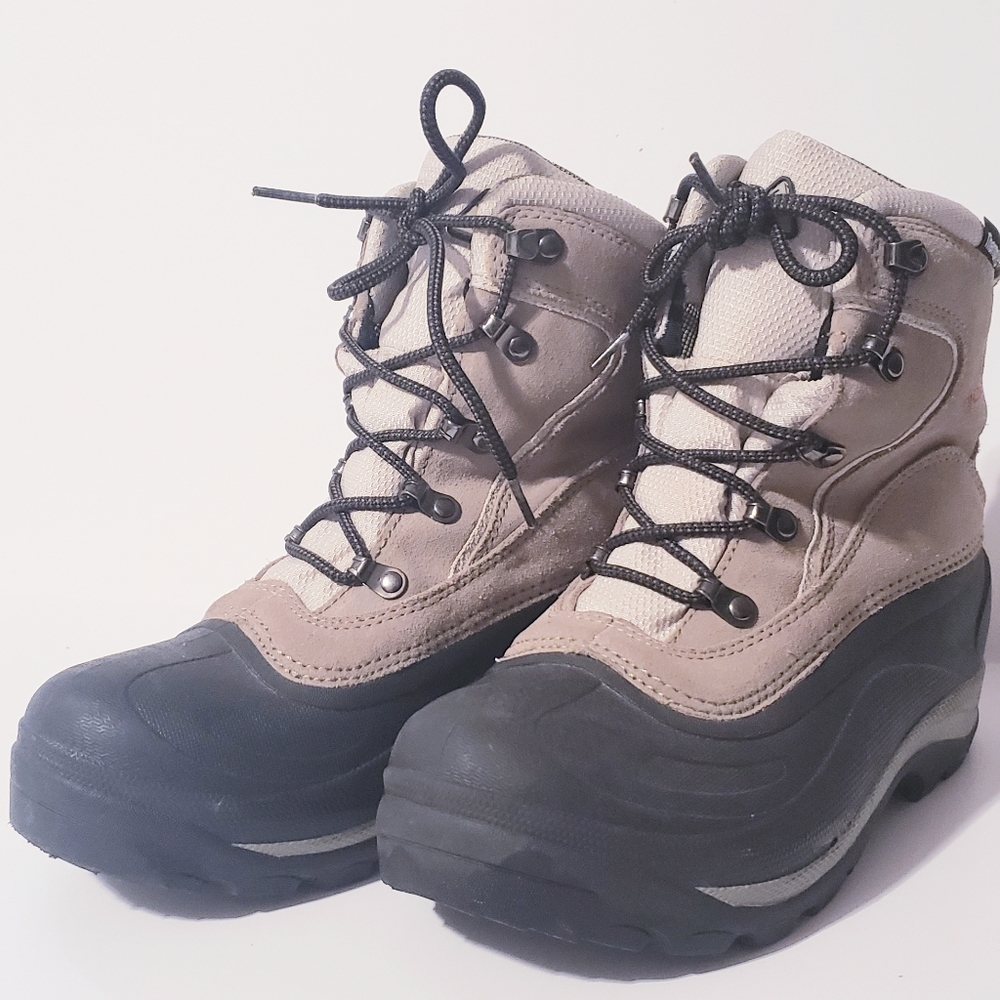 Columbia Cascadian Summit Size 8